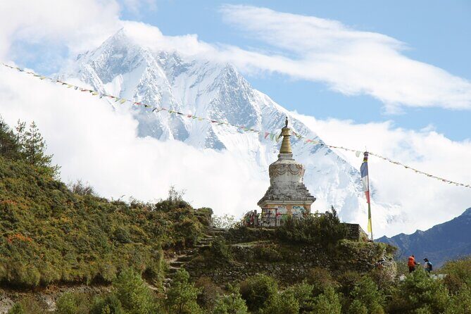 14-Day Everest Base Camp Trek - Dingboche: the treeline fades, and the altitude gets louder