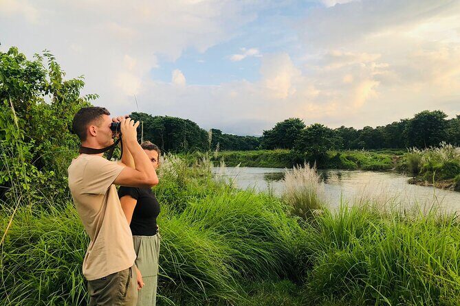 8 Days Tour in Nepal (Accommodation at 5 Star Hotel) - Day 3: From Kathmandu Valley to Chitwan National Park
