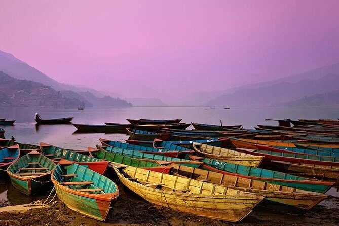8 Days Tour in Nepal - Kathmandu, Chitwan & Pokhara (3 & 4 Star) - A tight Nepal loop: Kathmandu culture, Chitwan safari, and Pokhara lakeside