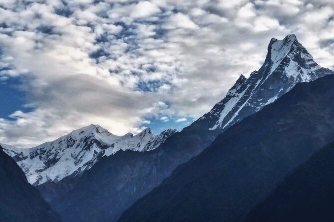 Annapurna base camp trek 5 Days - Day 2 and the road-to-trail moment near Birethanti