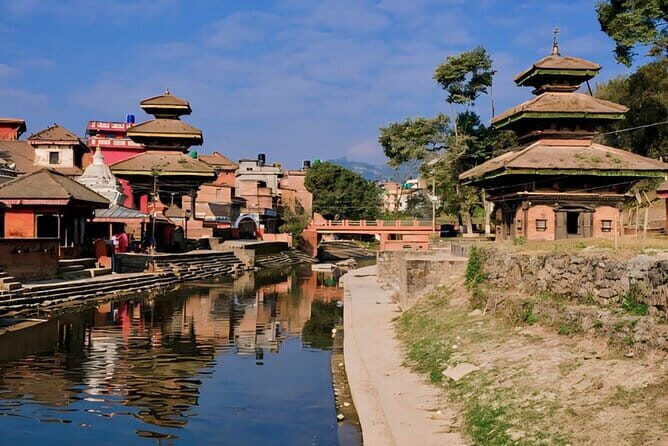 Dhulikhel, Namobuddha & Panauti: A Scenic Day Tour from Kathmandu - Getting out of Kathmandu: Dhulikhel’s views and Newari edges