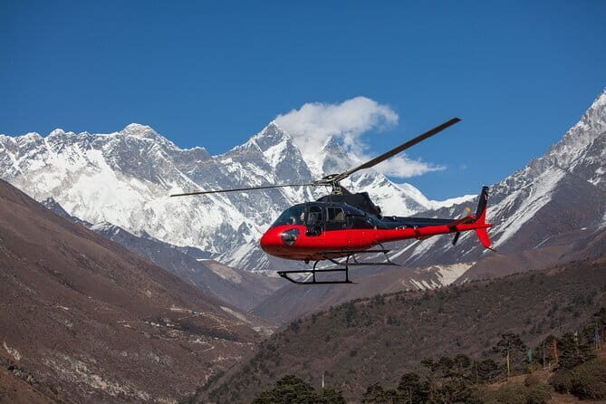 Everest Base Camp helicopter tour with landing - Safety and comfort: oxygen monitoring and passenger coverage