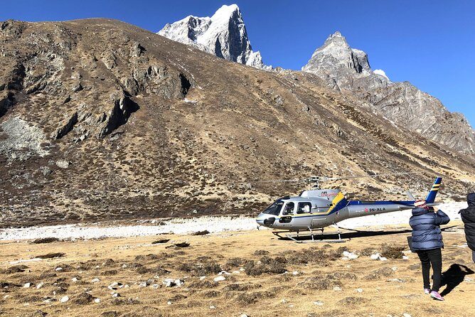 Everest Base Camp Helicopter Tour with Stop at Everest View Hotel - Weather, Safety, and What to Pack for High-Altitude Flying