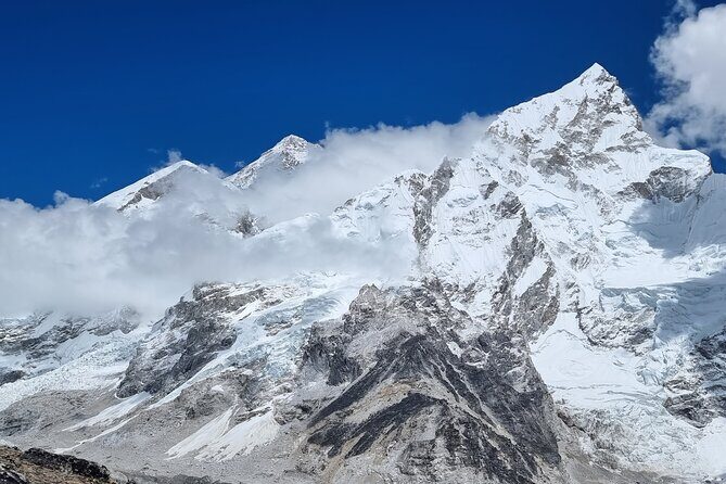 Everest Base Camp Trek 15 Days - Toward the Khumbu icefall: learning to enjoy the harsh beauty
