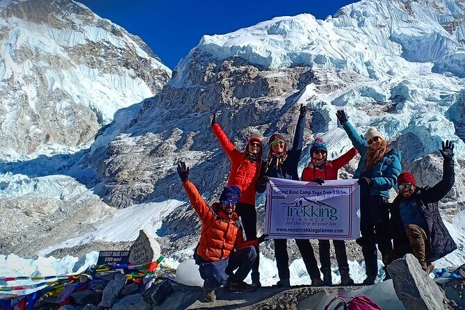 Everest Base Camp Trekking - 13 Day - Days 3 and 4: along the Dudh Koshi to Namche Bazaar, plus a real rest day
