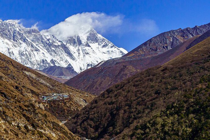 Everest Base Camp Trekking - 13 Day - Day 7: Dingboche acclimatization with short hikes to higher altitudes