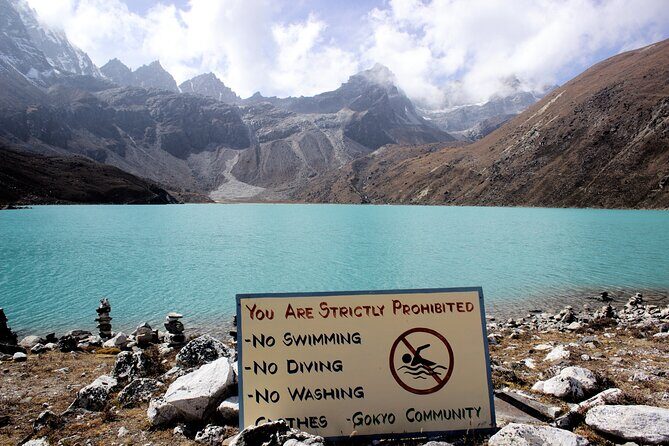 Everest Gokyo Valley Trek - 12 days - Day 6: Machhermo at 4410m and a Cho-Oyu view day