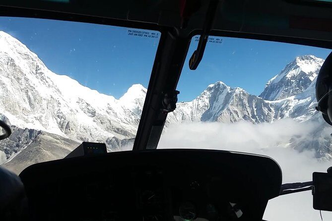Everest Helicopter Tour from Kathmandu with Landing for Breakfast - A One-Day Shortcut to Everest From Kathmandu