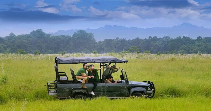 From Kathmandu/Pokhara: 3 Days All-Inclusive Chitwan Safari - Day 1: Park Orientation, Rapti River Sunset, and Tharu Culture