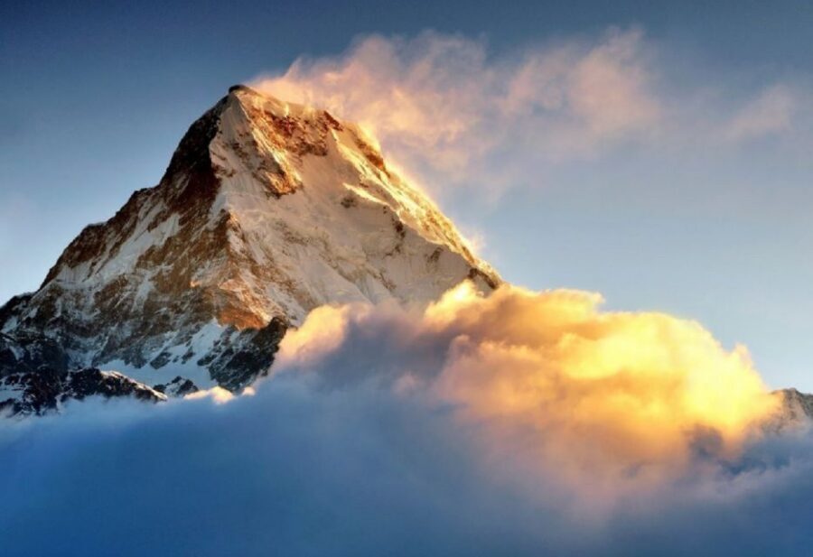 From Pokhara: 5-Day Annapurna Basecamp Trek with Hot Springs - Teahouses, meals, and what “basic lodging” actually means here