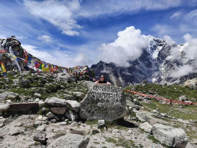 Kathmandu: 1-Hour Scenic Flight Over Mount Everest - Namche Bazaar and Tengboche: Getting the Scale Right