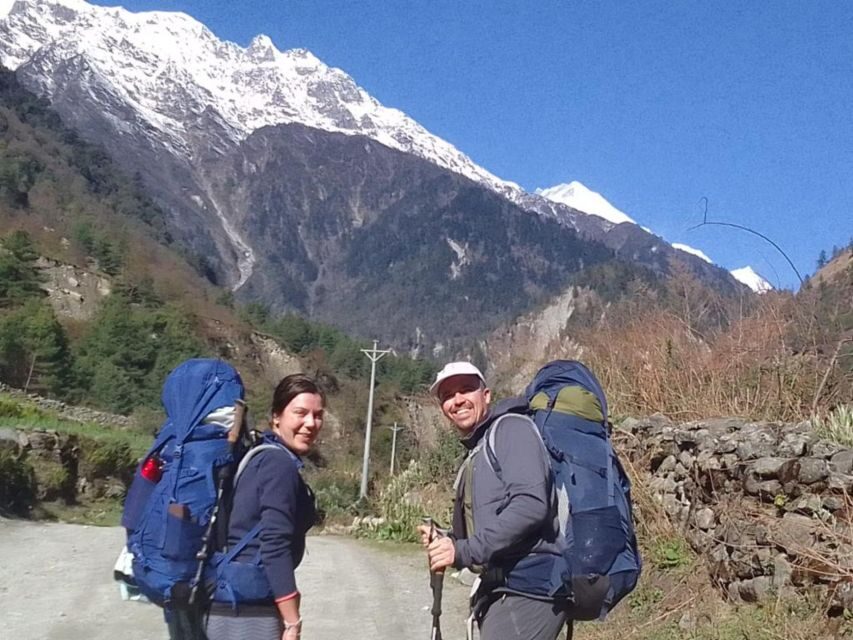 Kathmandu: 10-Day Adventurous Annapurna Circuit Trek - Day 4: Upper Pisang to Manang, valley views and big peaks