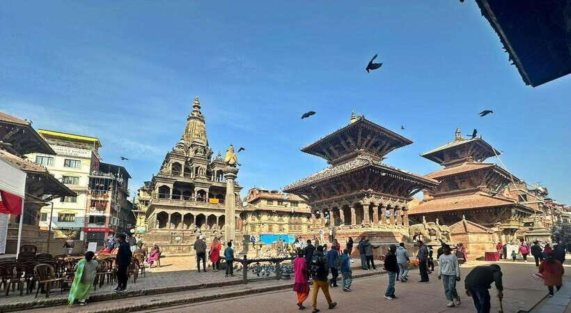 Kathmandu: 7 UNESCO Sites Tour with Optional Dinner - Stop 2: Kathmandu Durbar Square, Where Royal Power Looks Alive