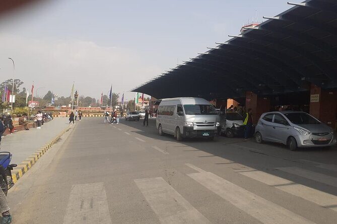 Kathmandu Airport Private Transfers - Inside the Car: AC Comfort, Luggage Space, and Safe Driving in Kathmandu Traffic