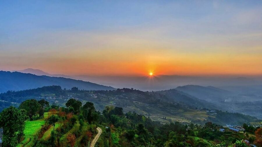 Kathmandu: Chisapani Nagarkot 3-Days 2-Nights Trek - Day 1: Sundarijal to Chisapani, hiking into Shivapuri National Park