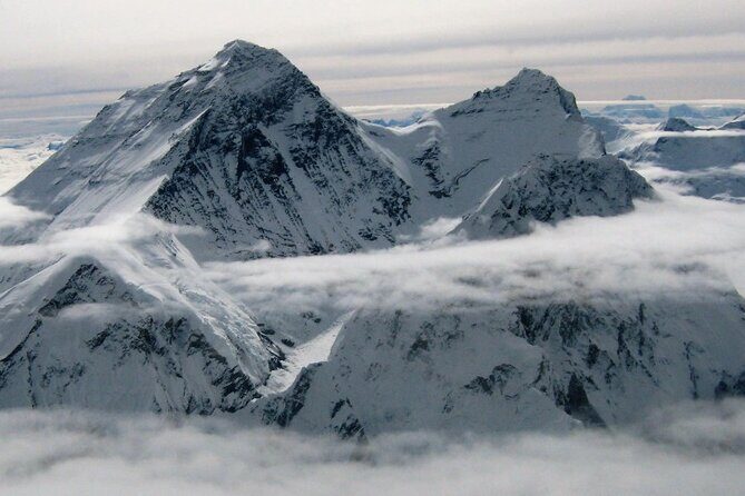 Kathmandu: Mount Everest Scenic Tour by Plane with Transfers - The 60-Minute Flight: How the View Gets You