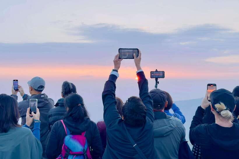 Kathmandu: Nagarkot Sunrise View and Day Hike with Lunch - Nagarkot sunrise viewpoint: photography time and the Everest question