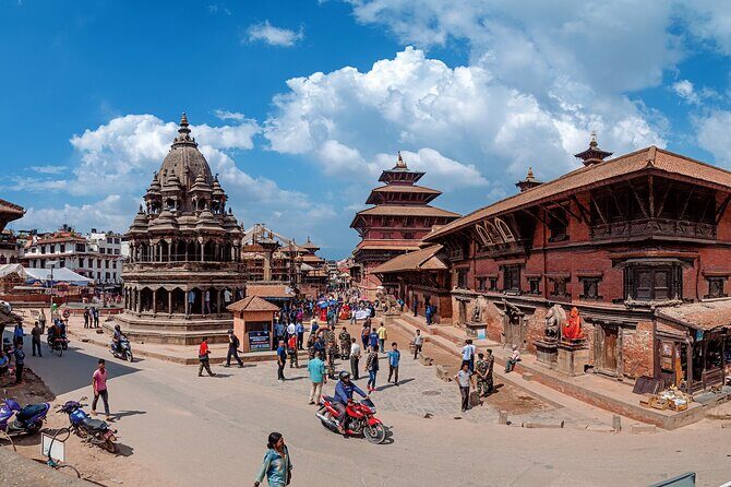 Kathmandu: Private/Group Tour to 7 UNESCO Sites with Lunch - Stop 1: Swayambhunath (Monkey Temple) and the first big viewpoint