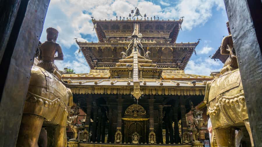 Kathmandu: Private Patan and Bhaktapur Sightseeing Tour - Why Patan and Bhaktapur fit together in 6 hours