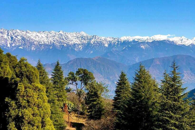 Kathmandu: Shivapuri Day Hike with Lunch - From Thamel pickup to Muhan Pokhari: getting your bearings