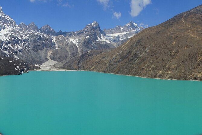 Landing Private Helicopter at Everest base camp & Gokyo for photo - Syangboche Marg breakfast hour: why that scheduled pause helps