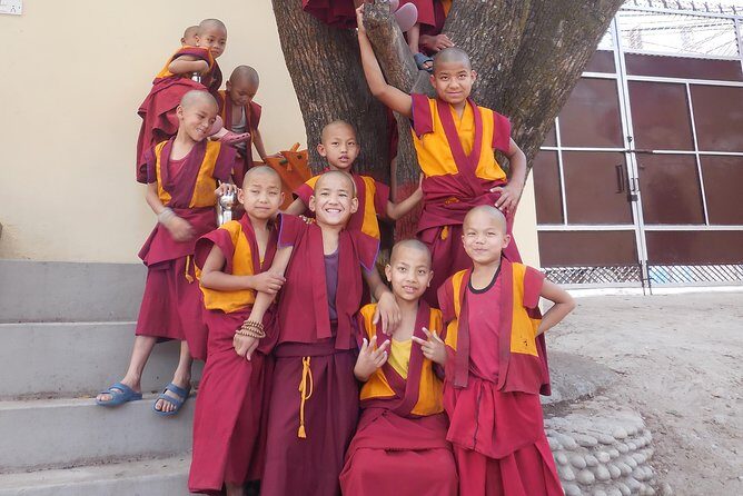 Lunch with Nuns - Monastery - A Buddhist lesson you can ask questions about
