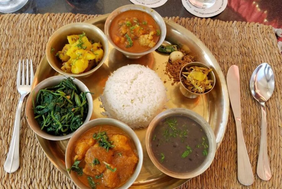 MoMo or Dal Bhat Cooking Class at Aama Kitchen in Pokhara - Key points worth your time