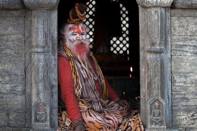PashupatiNath and BoudhaNath - Private/Small Group - Guru Lhakhang Monastery and Padmasambhava: Spotting Sacred Roles