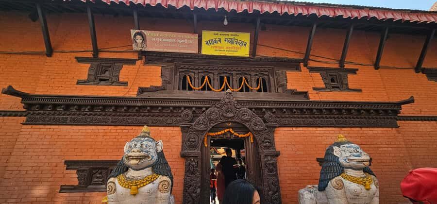 Patan and Bhaktapur City Full Day Tour - Key things I’d bet on