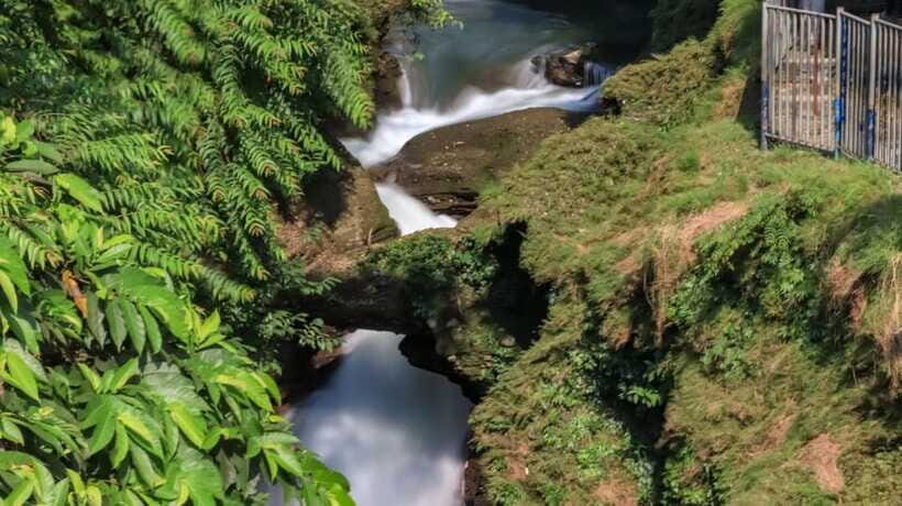 Pokhara: City Sightseeing Group Bus Tour - What to Bring (and What Not to Bring) for Caves and Hills