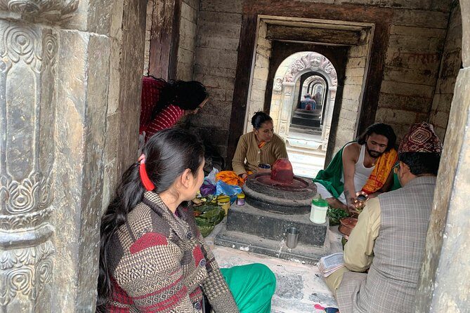 Private tour of Major highlights of Kathmandu top rated places - Stop 4: Pashupatinath Temple and the reality of open ceremonies