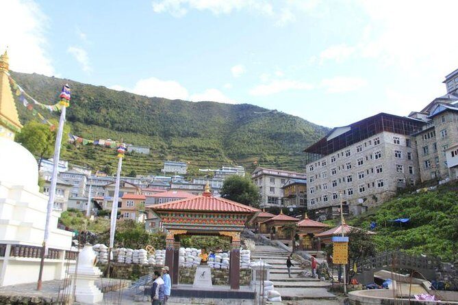 Short Everest Base Camp Trek 10 Days - Tea house stays: comfortable enough, but still simple