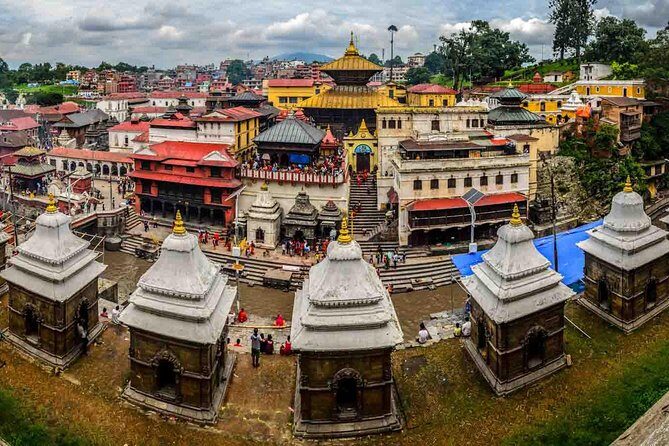 UNESCO World Heritage Sightseeing Tour in Kathmandu - 5 Days - Arrival day: the airport sign and floral garland matter